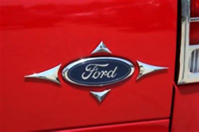 Dodge Caravan Emblem Putco